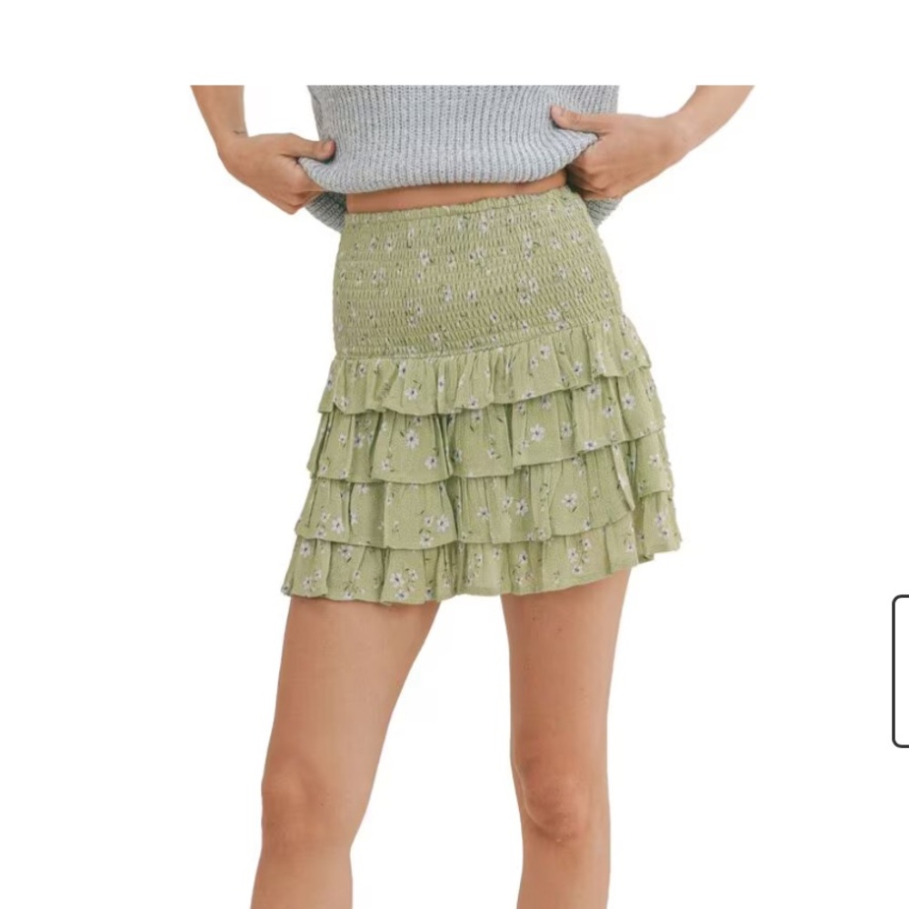 Sadie and sage California girl tiered skirt